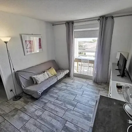 Le Carlton -beau F2 Front De Balcon *